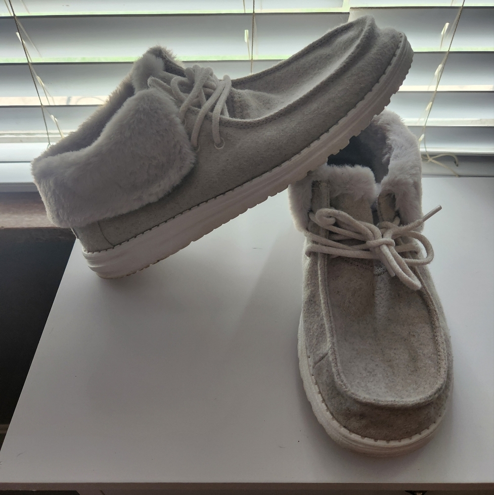 Womens Hey Dude Brit Size 10